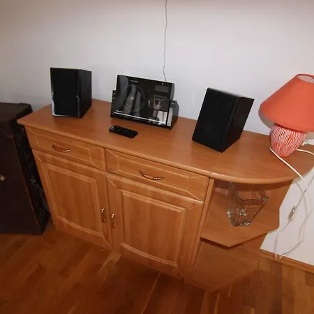 Apartment Strom 81 *