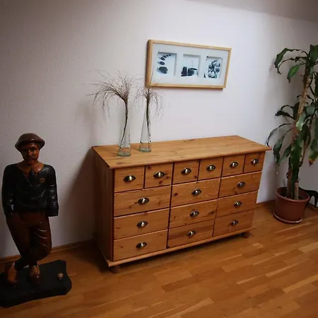 Apartment Strom 81 *